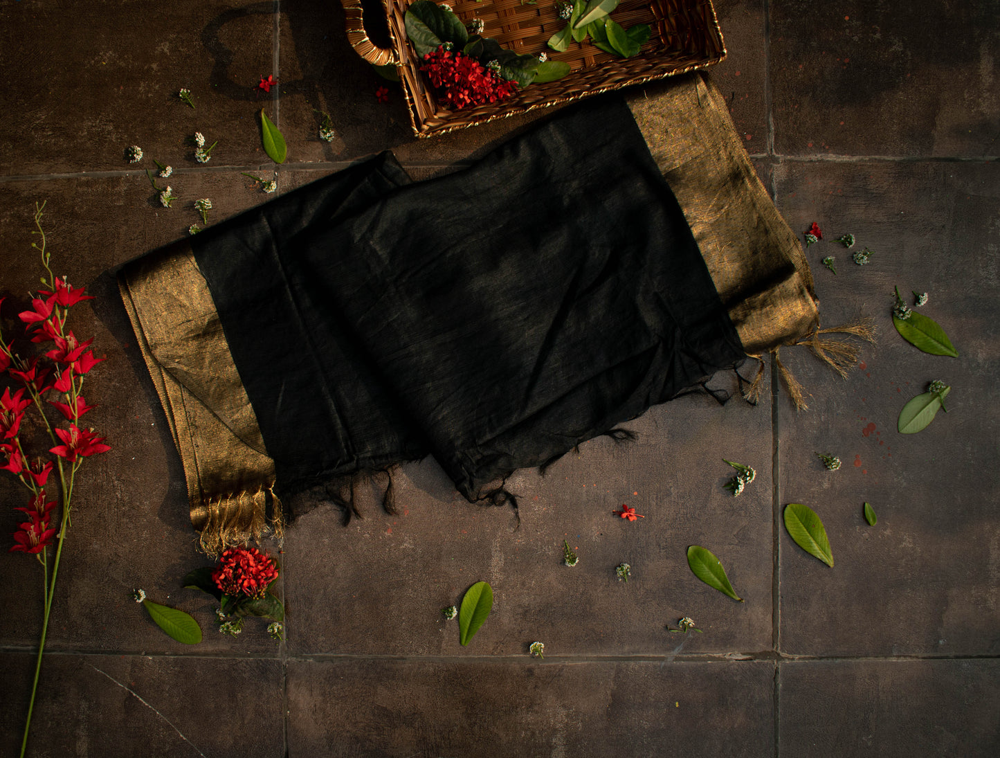 Cotton Silk Saree with Zari